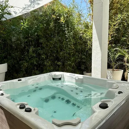 Grande Maison Avec Beaucoup De Charme Centre De Tatil Evi Perpignan